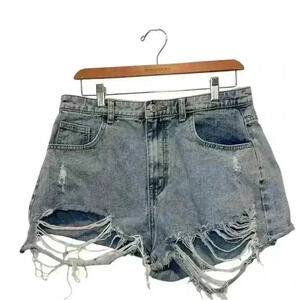 Pretty Little Thing Denim Ripped Jean Short Frayed Bottom. Women’s Size 10